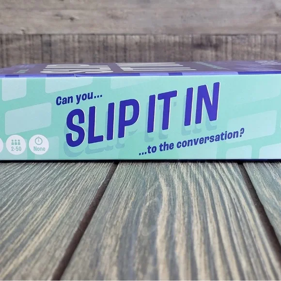 Slip It In Card Game - Purple - Picture 4 of 6